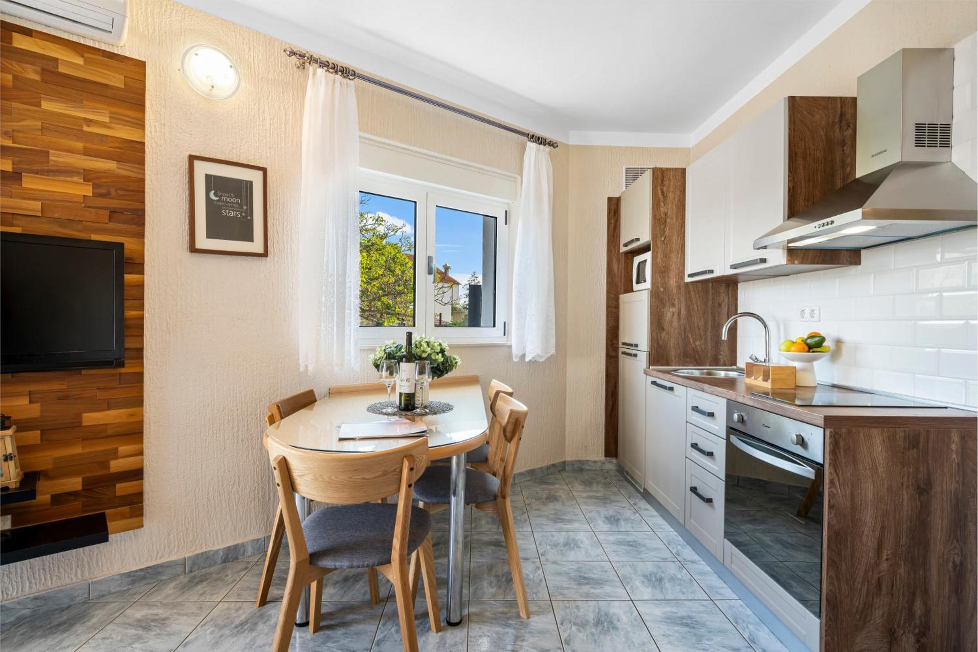 Aquarius Apartments - Beachside With Heated Pool Vodice Cameră foto